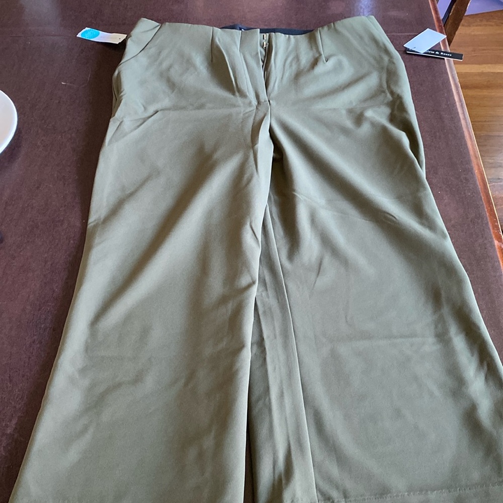 Flattering camouflage green in color wide leg crop pant